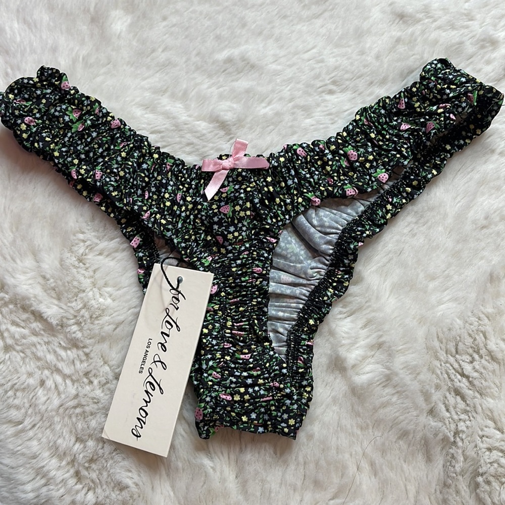 NWT For Love & Lemons Strawberry Thong - SIZE: S - Picture 4 of 4